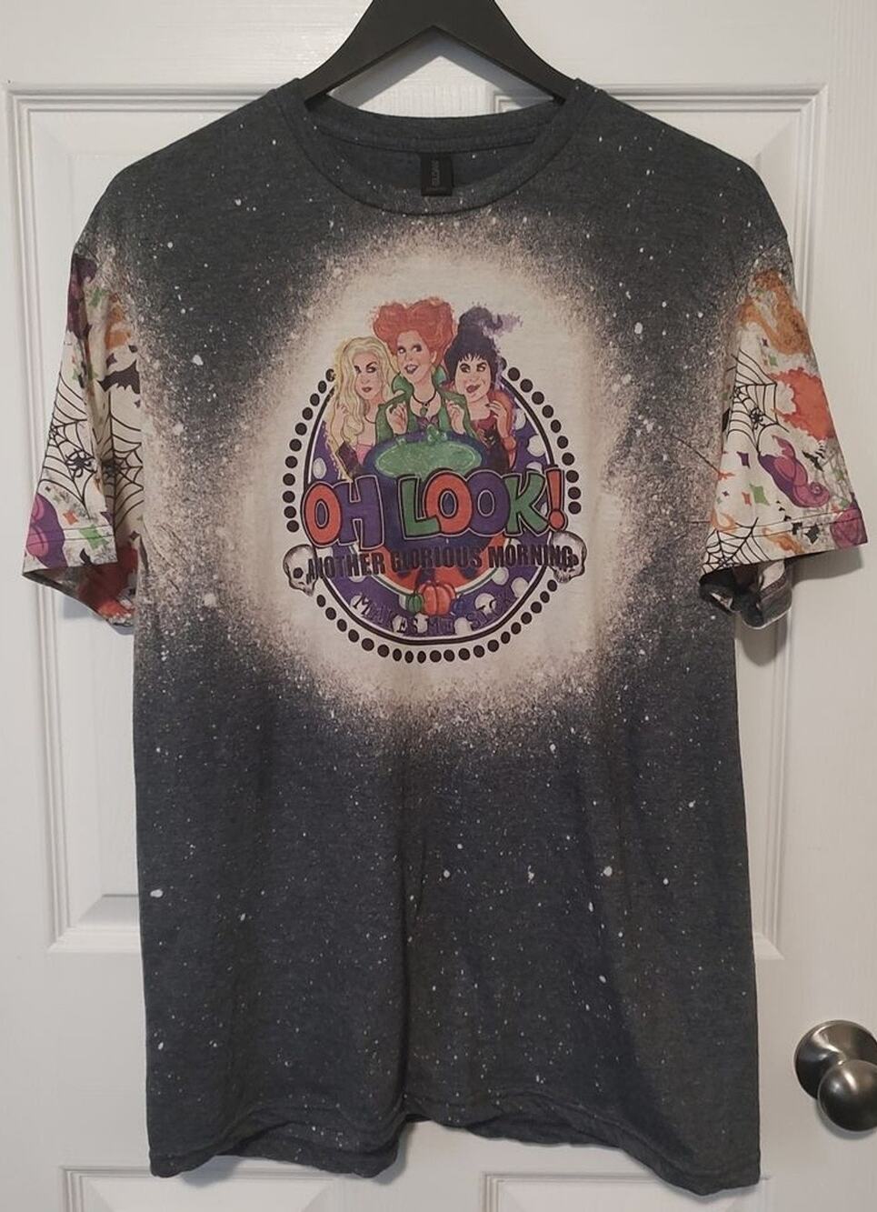 Gildan Hocus Pocus Bleached T Shirt Large Sanderson Sisters Halloween Spooky Tee